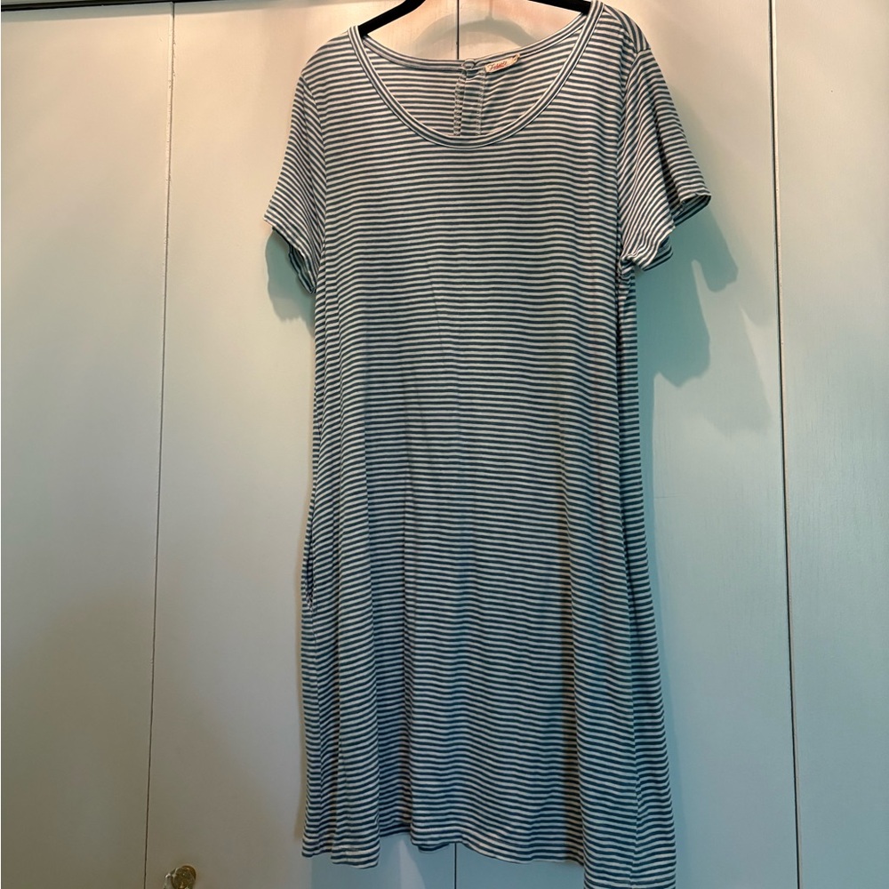 Striped Button Back Dress - Picture 2 of 5